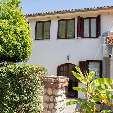 Gorgeous View, Close To The Beach, Pets Welcome, 33-2 Апартаменты *